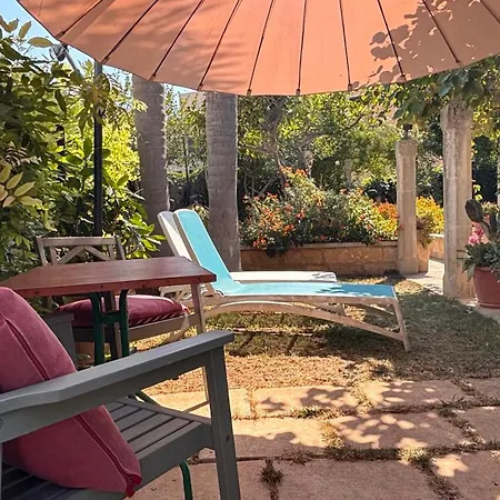 Ophelia Bed and Breakfast 4*